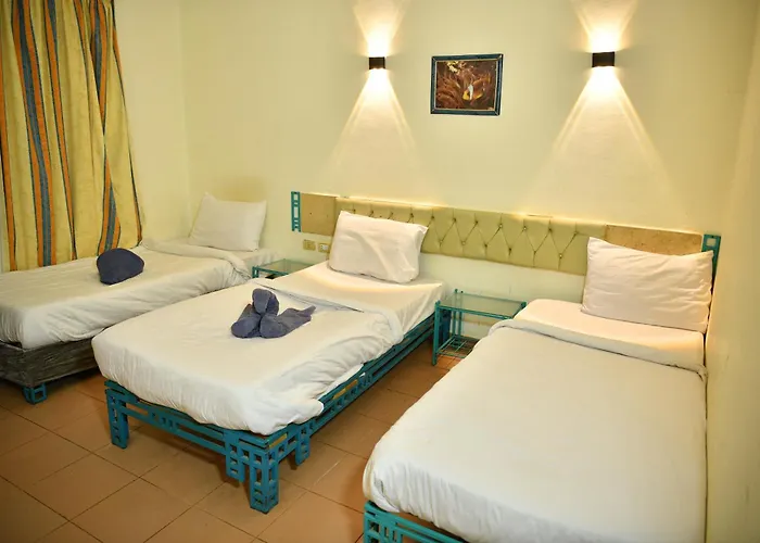 Sunset Hotel 3*